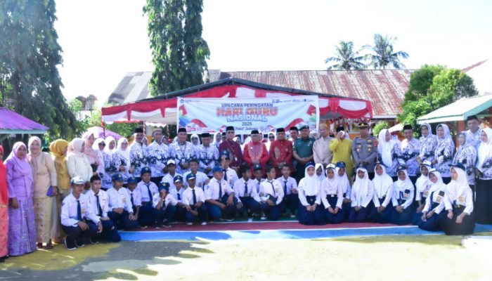 Sofyan Puhi Pimpin Upacara HGN 2025, Nuansa Adat Warnai Lapangan