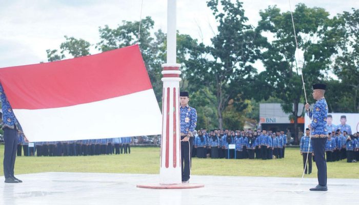 Sirajudin Lasena Pimpin Upacara HUT KORPRI Tingkat Bolmut