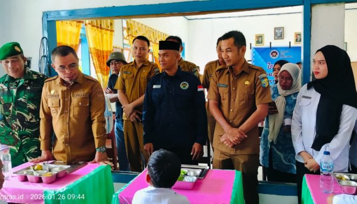 Bupati Boltara Launching Program Makan Bergizi Gratis di Tombolango