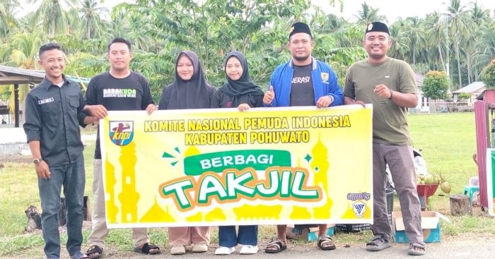 Berbagi takjil