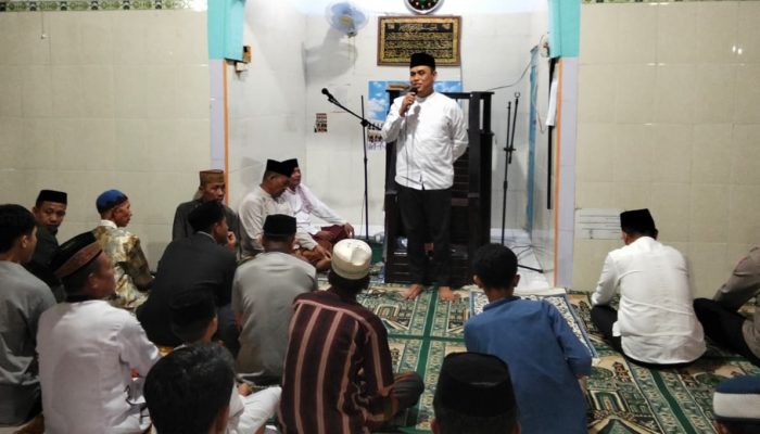 Zulfikar Usira Serap Aspirasi Warga Lupoyo Saat Safari Ramadan