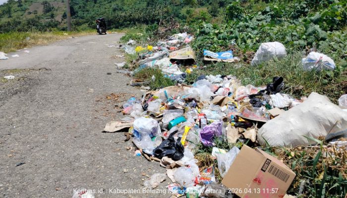 TPS Nihil, Sampah Berserakan di Ruas Jalan Pimpi-Huntuk, DLH Boltara Disorot