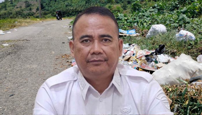Polemik Sampah di Ruas Jalan Pimpi-Huntuk, Camat Bintauna: DLH Jangan Lempar Tanggung Jawab