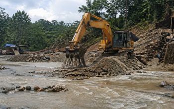 Air Sungai Tercemar, PETI Pasir Putih Kabupaten Gorontalo Ancam Sawah Payu dan Helumo