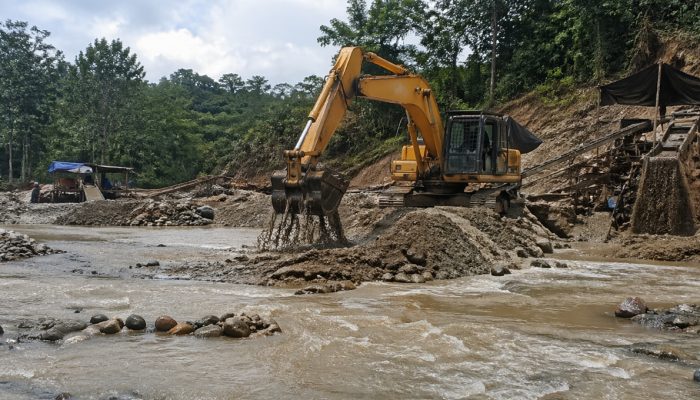 Air Sungai Tercemar, PETI Pasir Putih Kabupaten Gorontalo Ancam Sawah Payu dan Helumo