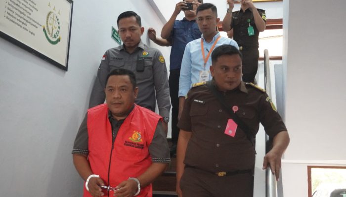Tak Bayar TGR, Eks Ketua DPRD Kabuaten Gorontalo Resmi Ditahan Kejaksaan