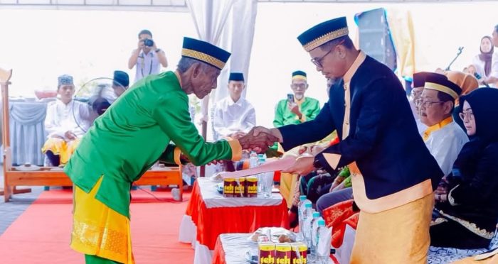 Bupati Boltara
