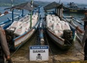 Kapal Bermuatan Sianida