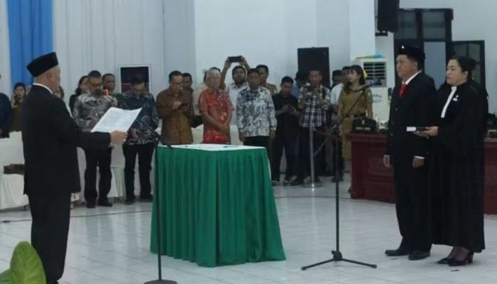 Dilantik Lewat PAW, Ko Fey Kini Resmi Duduki Kursi DPRD Sangihe