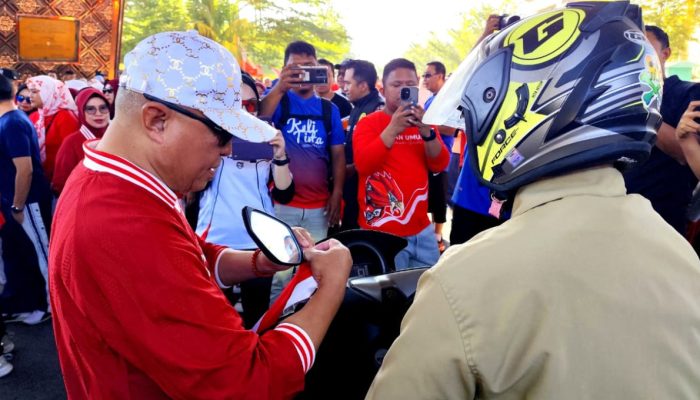 Sofyan Ajak Warga Kibarkan Merah Putih, Seribu Bendera Dibagikan Sambut Kemerdekaan RI