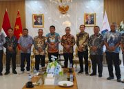 Bupati Boltara Adukan Krisis Air dan Jalan Rusak kepada Gubernur Sulut