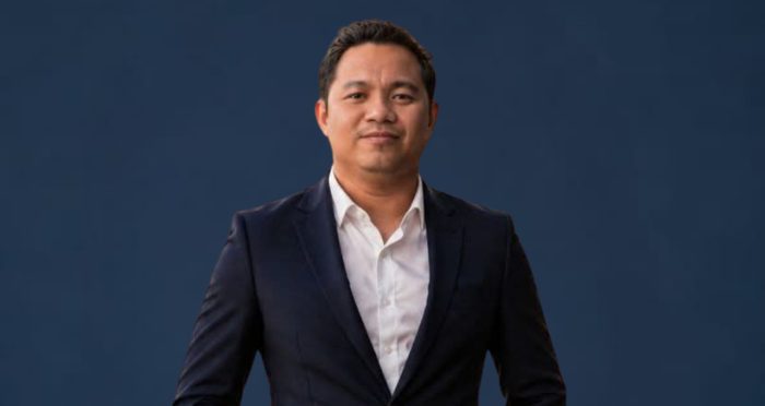 Ronald Van Mansur Nur