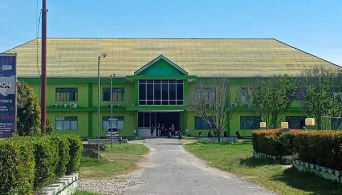 79 Dosen UNIPO Pertanyakan Gaji yang Tak Dibayar Selama 8 Bulan