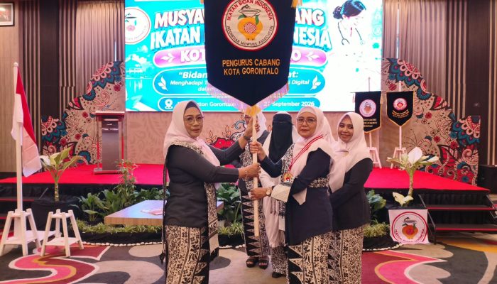 Pimpin IBI Kota Gorontalo, Puspita Sukmawaty Rasyid Dorong Penguatan Kompetensi Bidan
