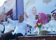 SRIKANDI Jaga Desa Gelar Pawai Maulid, Ribuan Warga Tumpah Ruah di Pakaya Tower