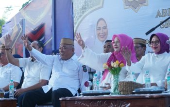 SRIKANDI Jaga Desa Gelar Pawai Maulid, Ribuan Warga Tumpah Ruah di Pakaya Tower