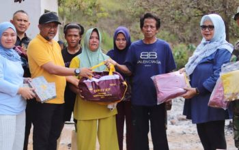Rumah Hangus Terbakar, Pemkab Bolmut Salurkan Bantuan untuk Keluarga Udin Laiha