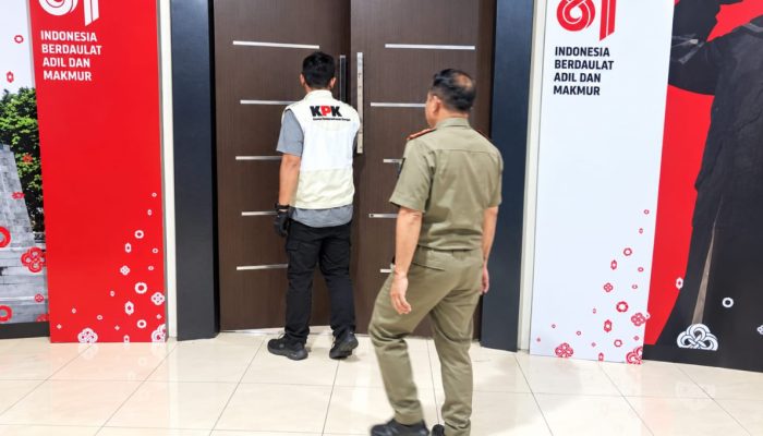 KPK Bongkar Brankas di Ruang Kerja Bupati Bolmut, Isinya Jadi Sorotan