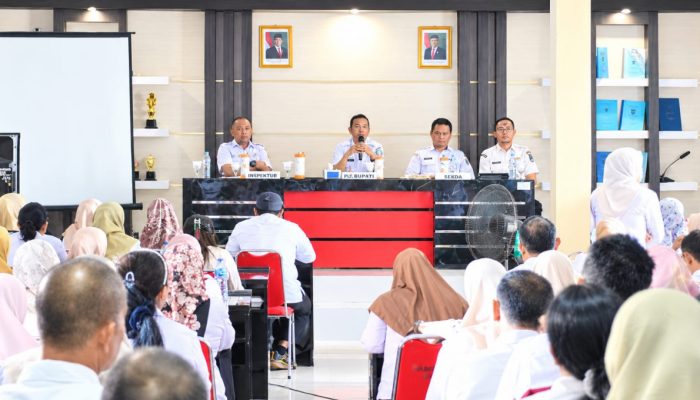 Plt Bupati Bolmut Kumpulkan Kepala Sekolah, Dorong Pendidikan Berkualitas dan Merata