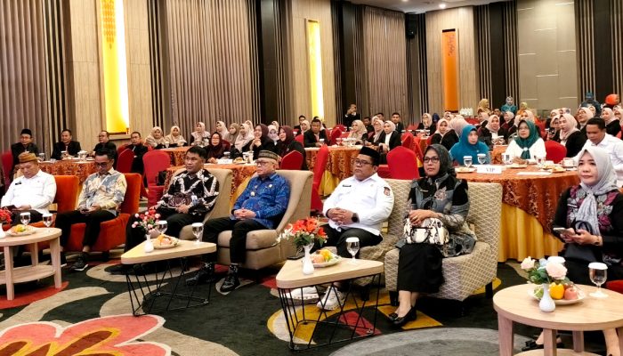 Sofyan Puhi Dorong Guru Gorontalo Berinovasi, 38 Tenaga Pendidik Raih Penghargaan