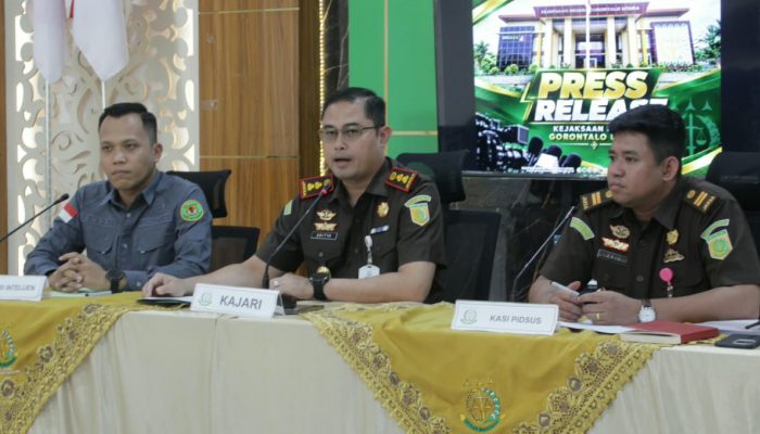 Korupsi Masjid Blok Plan Gorontalo Utara Rugikan Rp2,4 Miliar, Tiga Tersangka Ditahan