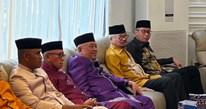 Gelar adat