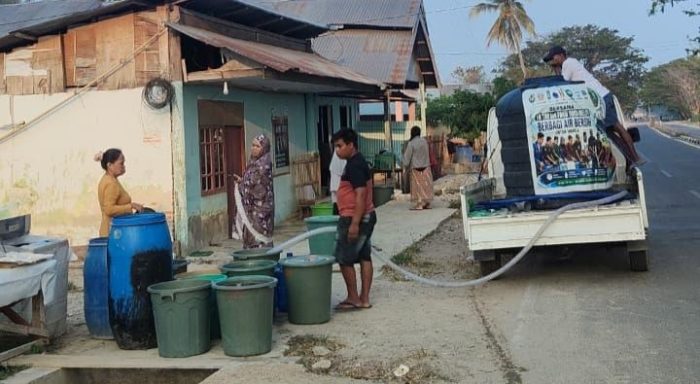 Bantuan air bersih